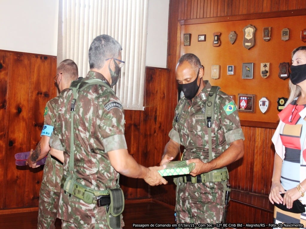 Comando e integrantes do 12º BE Cmb Bld lamentam a morte prematura