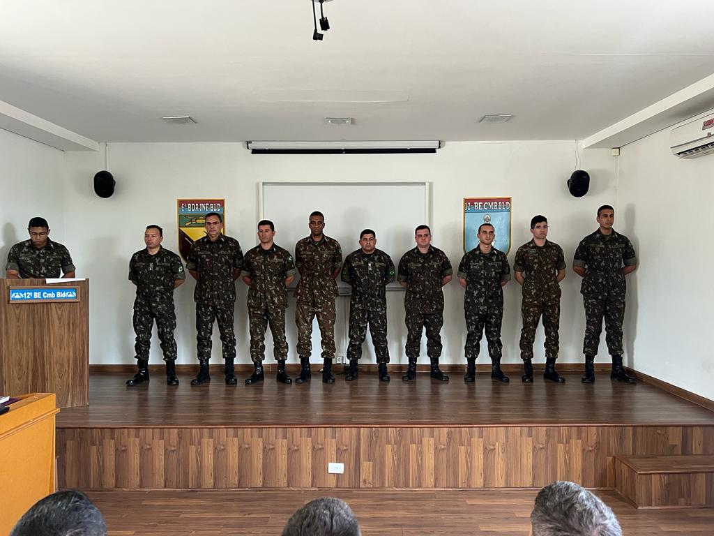 Comando e integrantes do 12º BE Cmb Bld lamentam a morte prematura